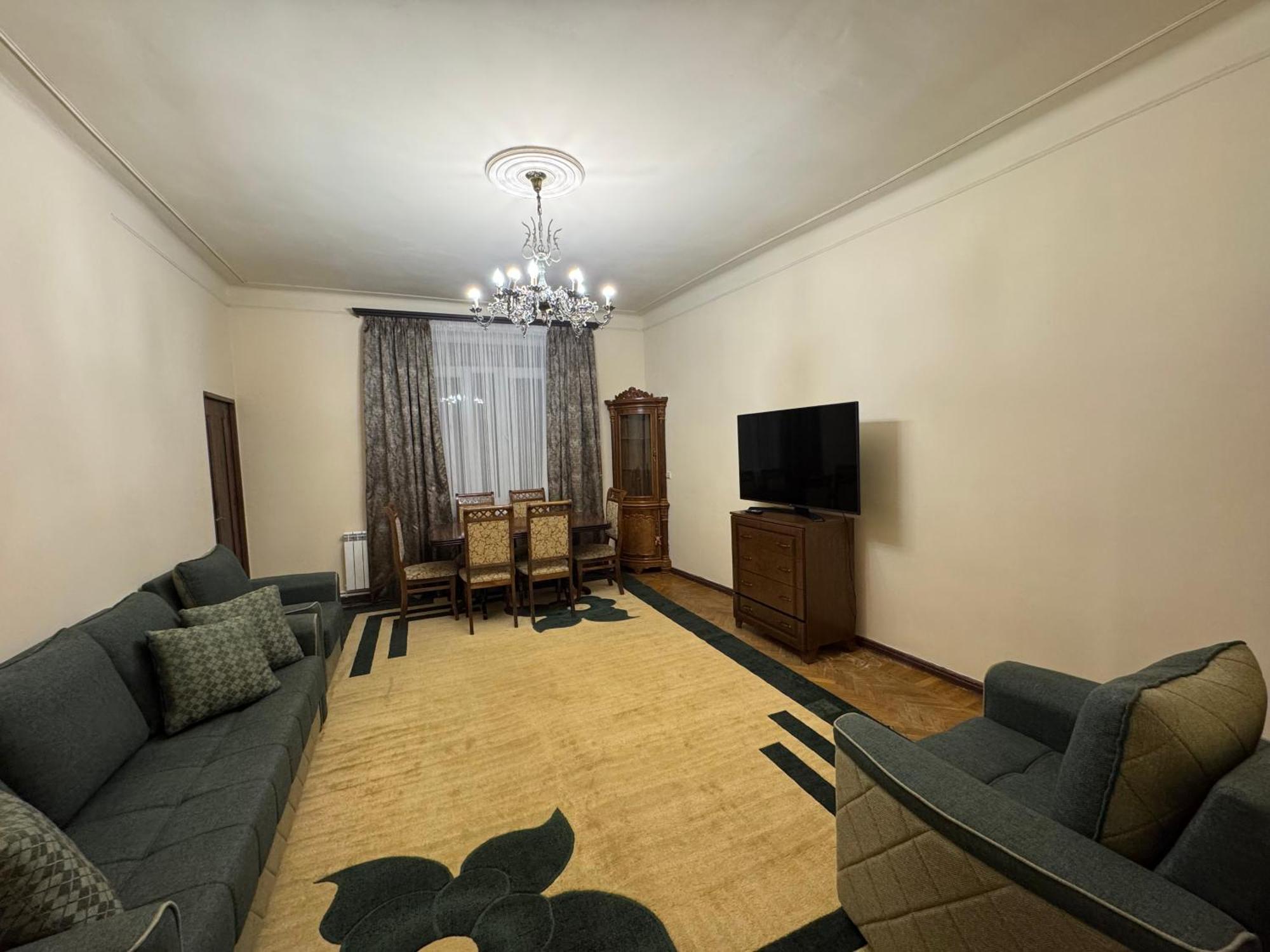 Apartments On Paronyan 15 Ереван Екстериор снимка