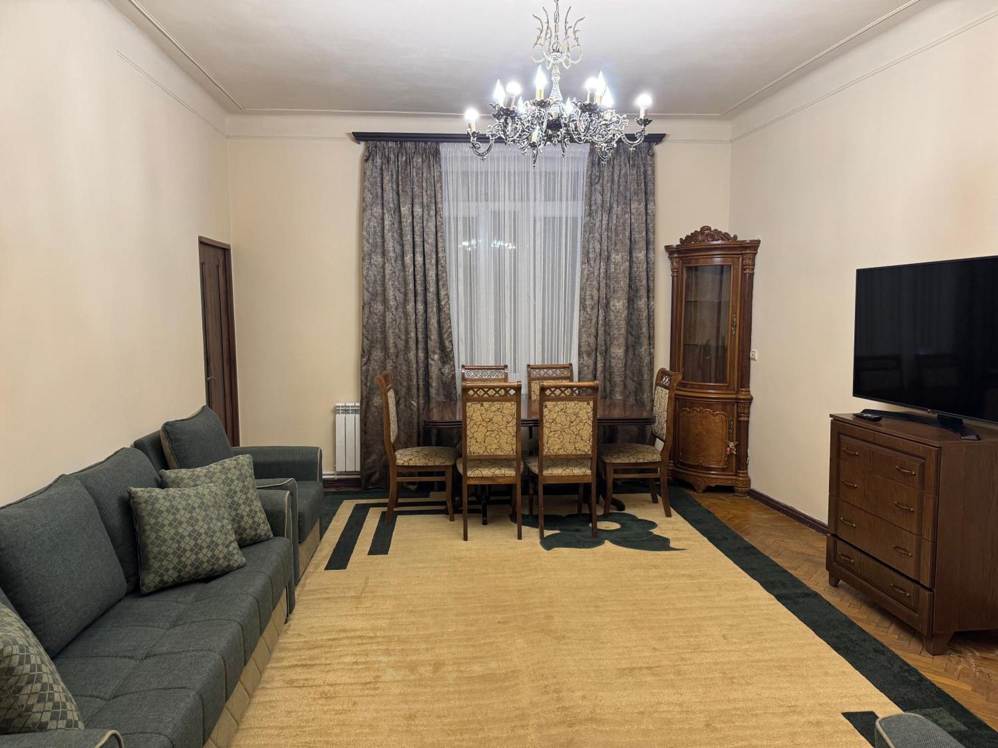 Apartments On Paronyan 15 Ереван Екстериор снимка
