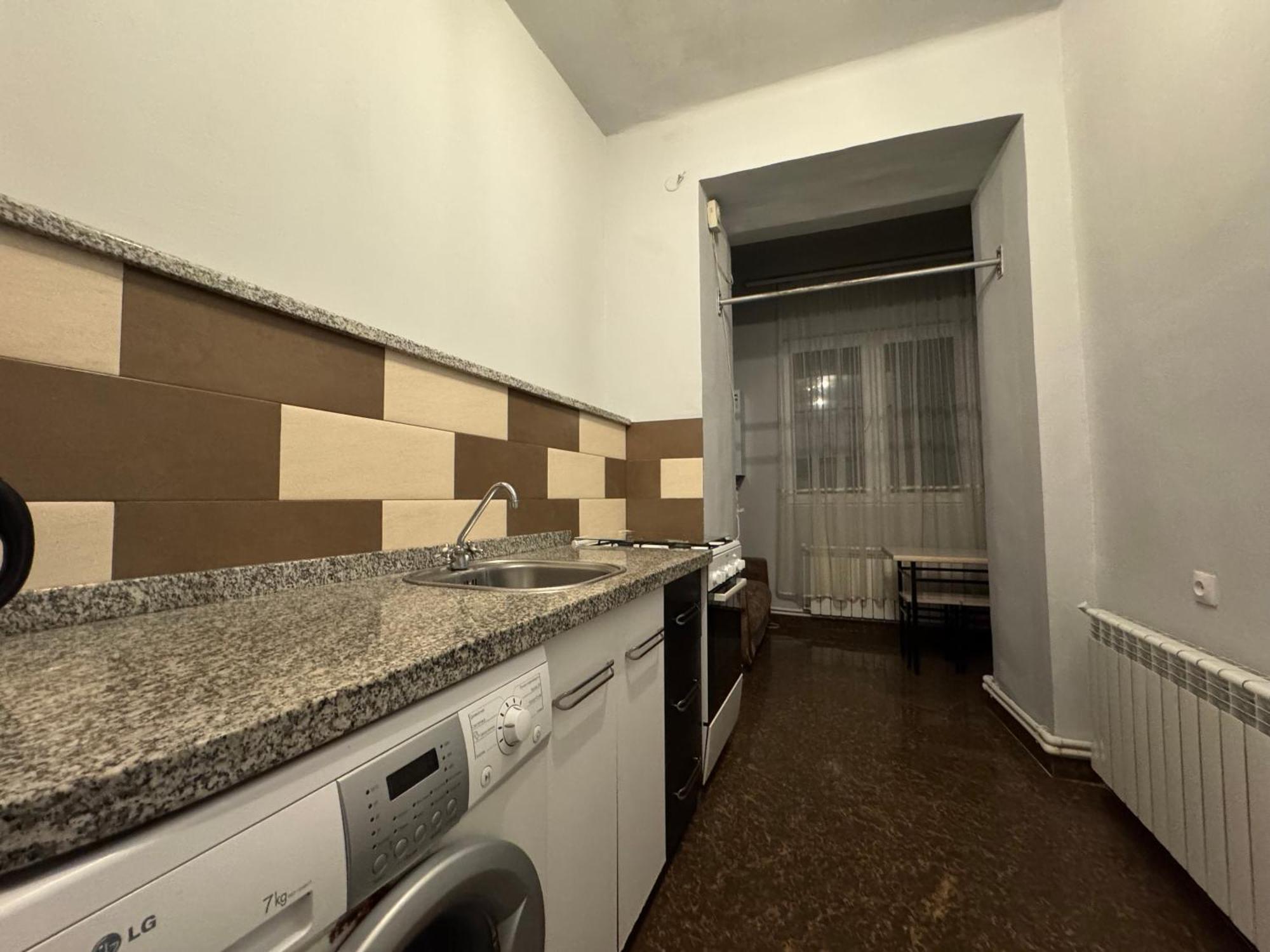 Apartments On Paronyan 15 Ереван Екстериор снимка